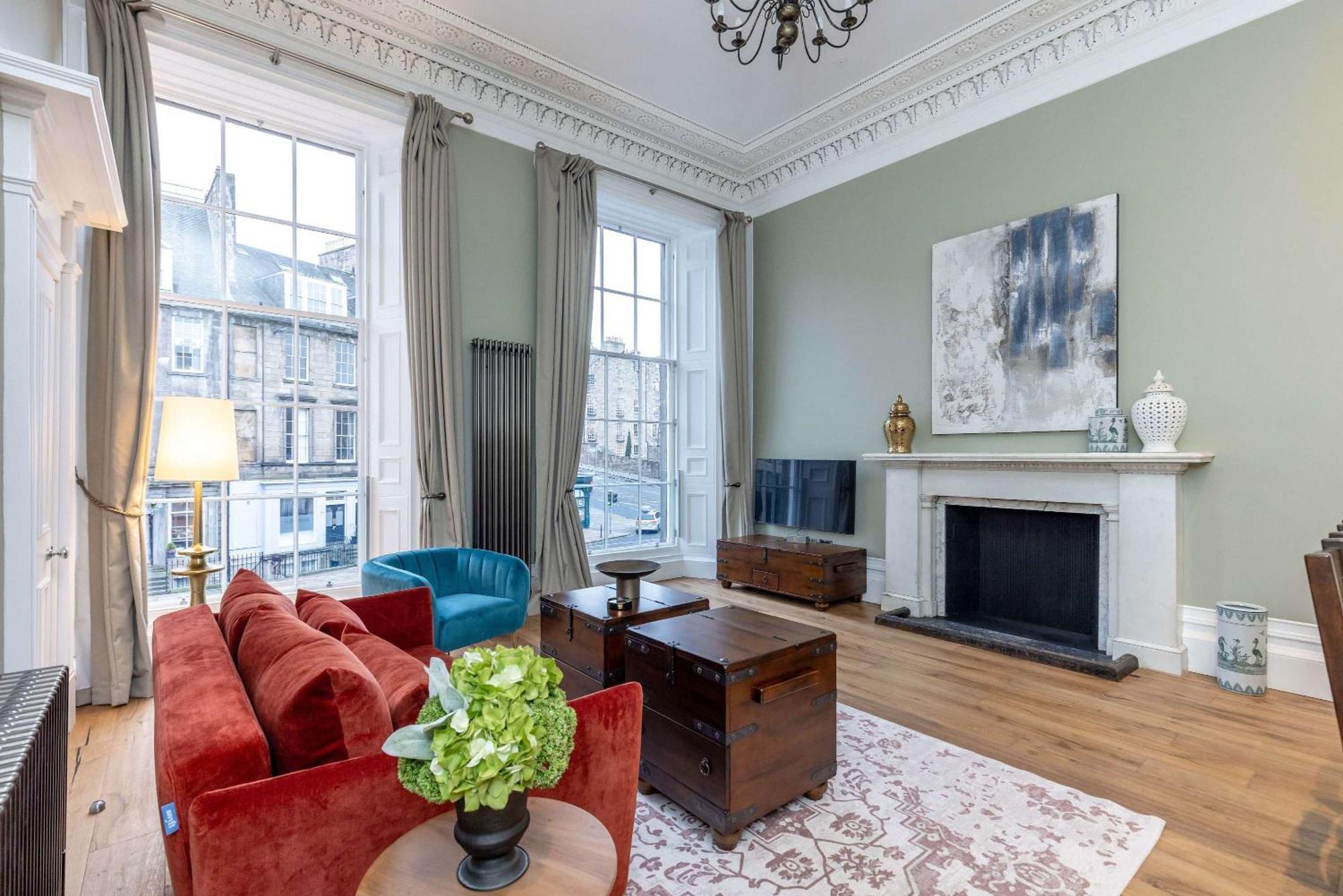 Dragon Suites Luxury Apartments At 9 Albyn Place EDI Exterior photo