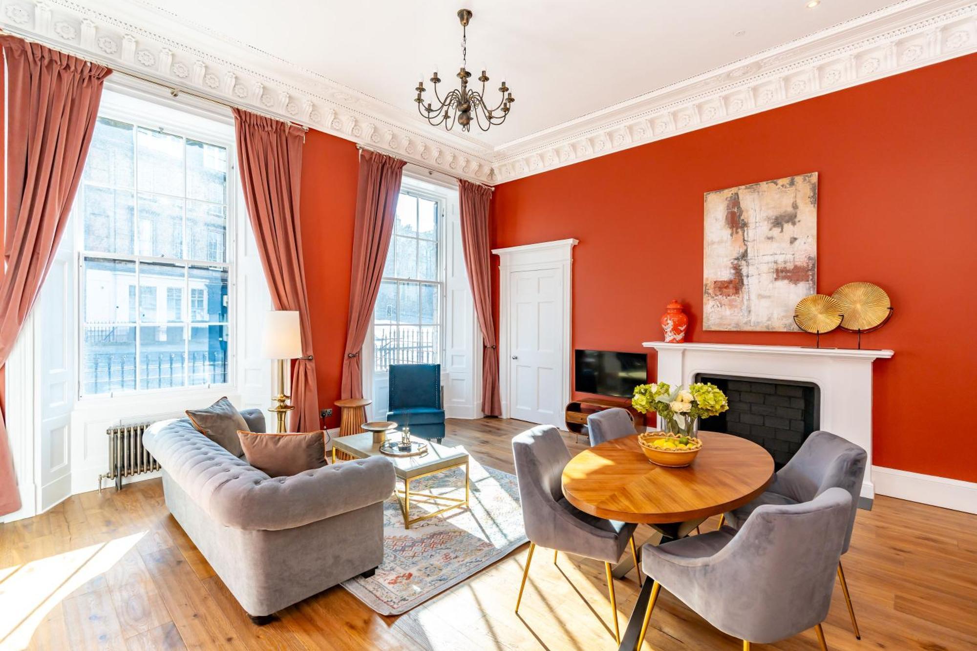 Dragon Suites Luxury Apartments At 9 Albyn Place EDI Exterior photo