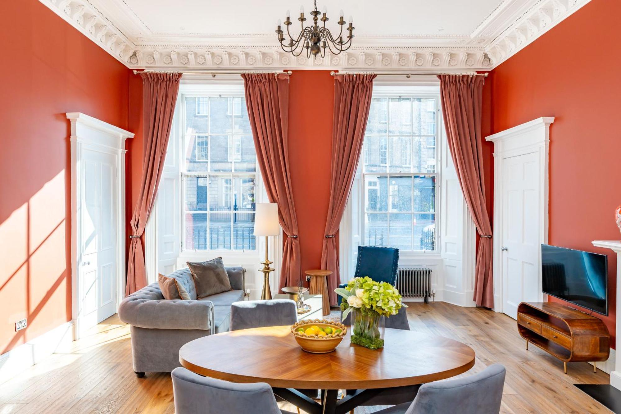 Dragon Suites Luxury Apartments At 9 Albyn Place EDI Exterior photo