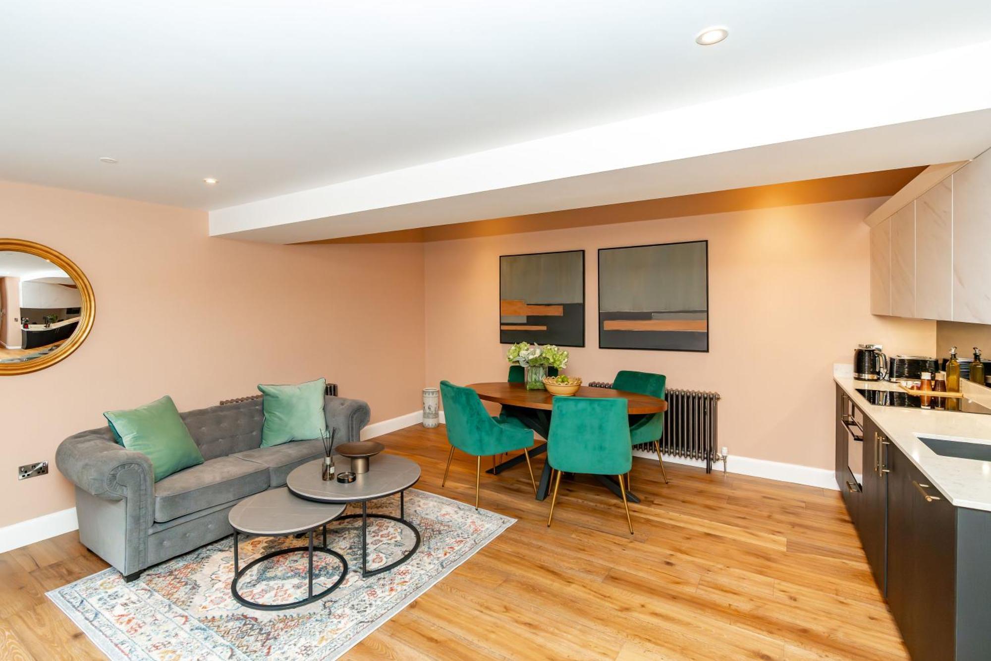 Dragon Suites Luxury Apartments At 9 Albyn Place EDI Exterior photo