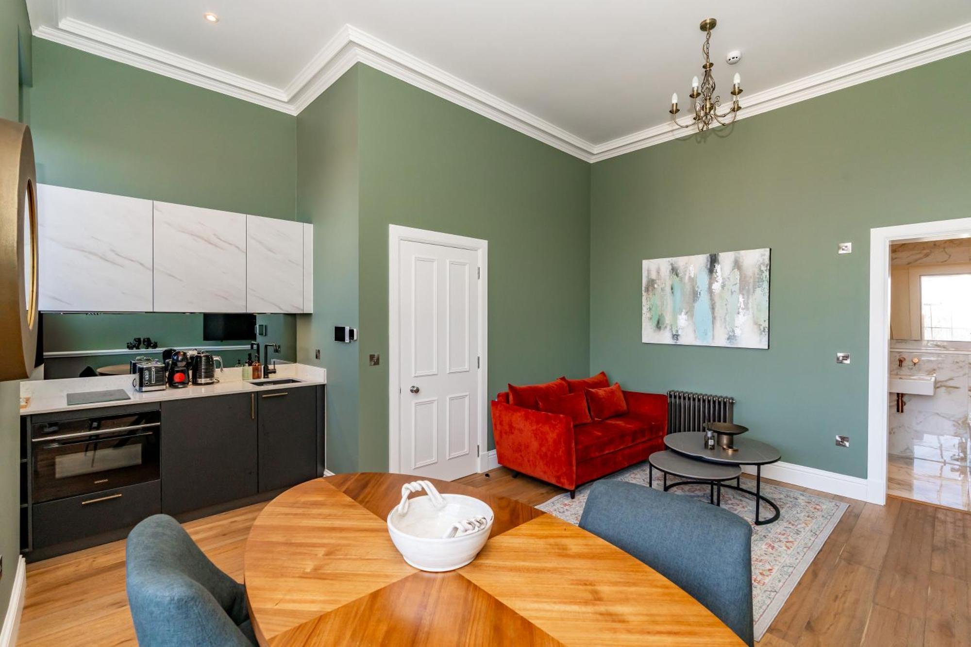 Dragon Suites Luxury Apartments At 9 Albyn Place EDI Exterior photo