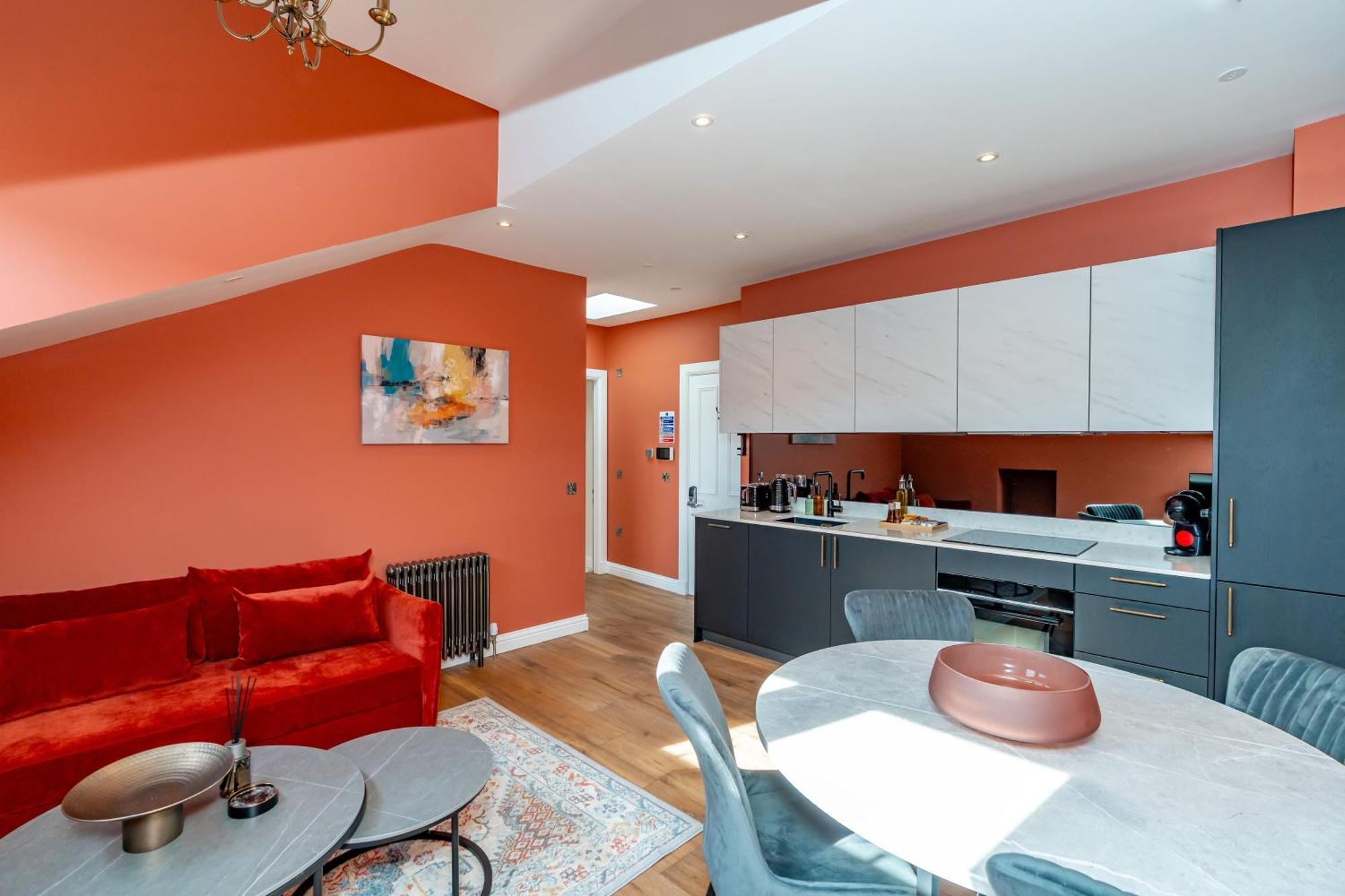 Dragon Suites Luxury Apartments At 9 Albyn Place EDI Exterior photo