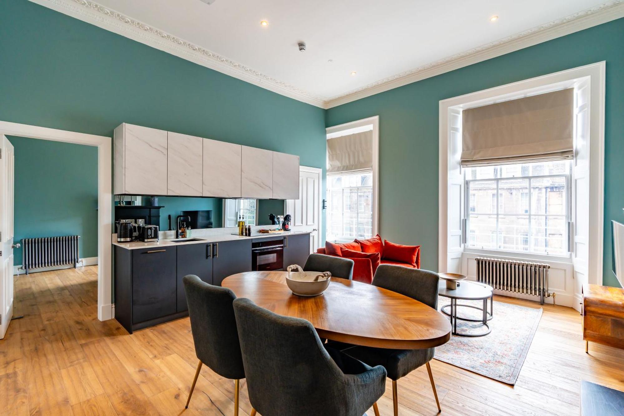 Dragon Suites Luxury Apartments At 9 Albyn Place EDI Exterior photo